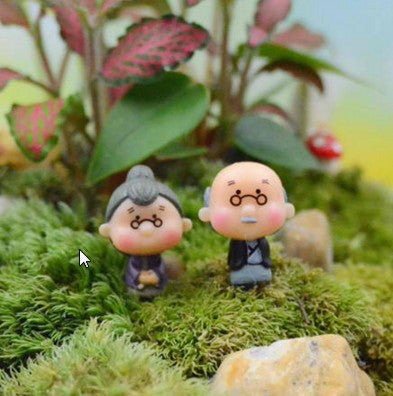 Old Granny Fairy Garden Animals